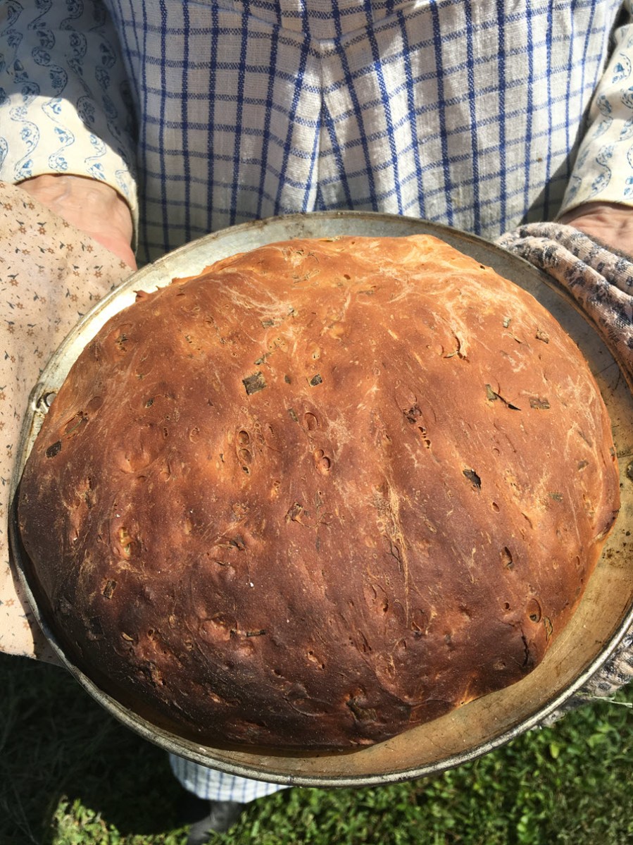 Onion Herb Bread