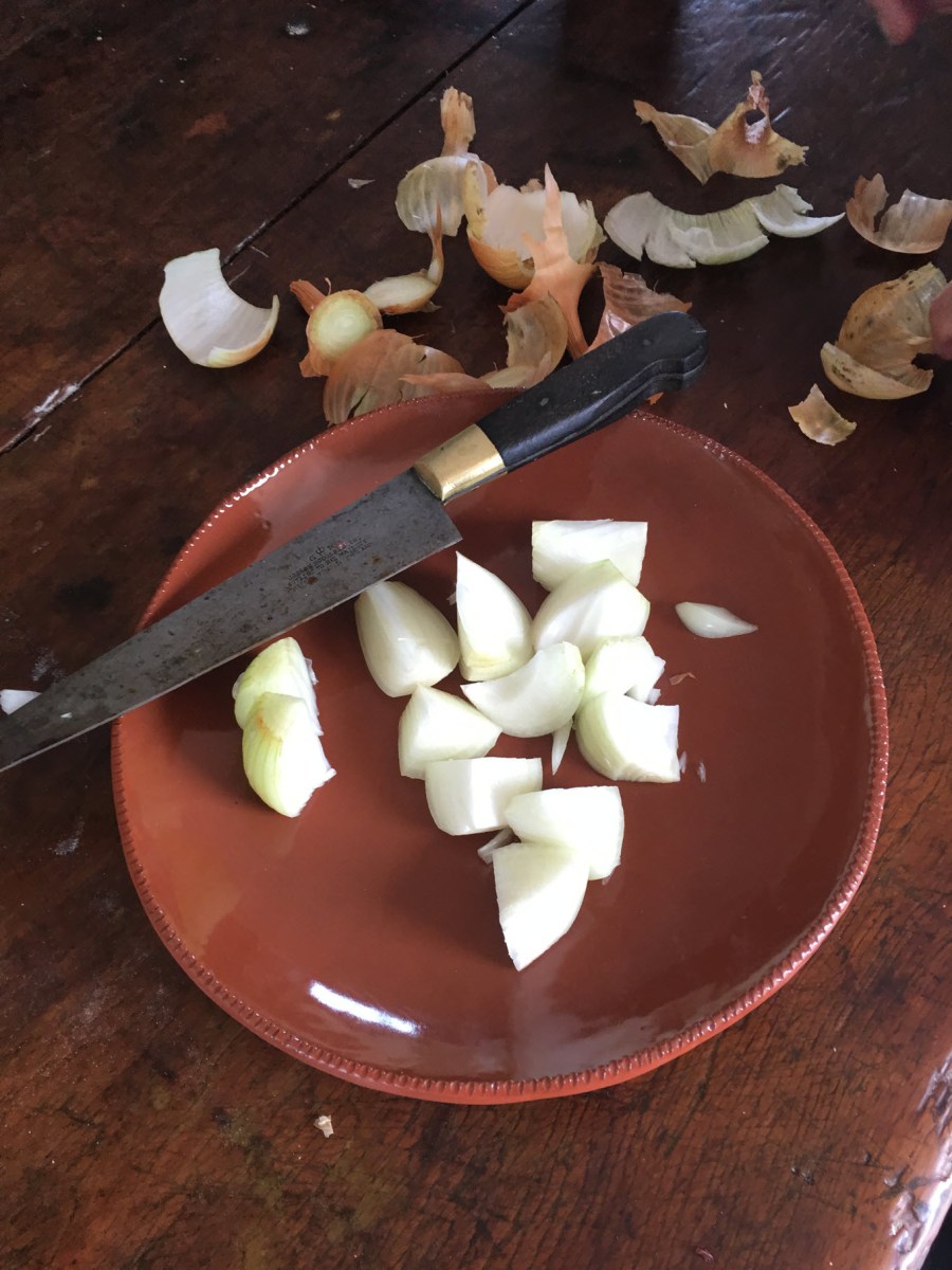 Onion cut for the kettle
