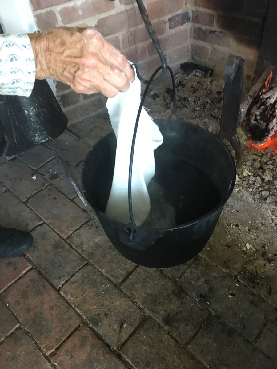 Wet cloths in kettle